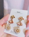 Peach Daisy Lover Drop Earring