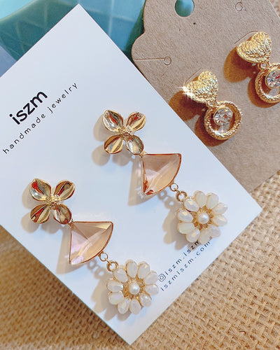 Peach Daisy Lover Drop Earring