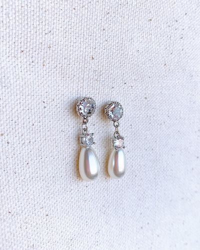 Classic Pearl Drop Earring