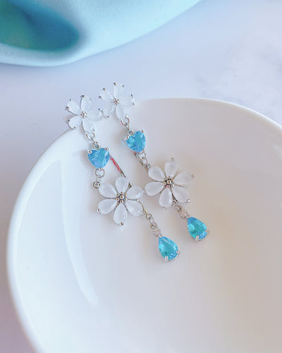 Icy Flowerz Earring