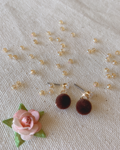 White Gold+Brown Velvetiszm Mini Earring